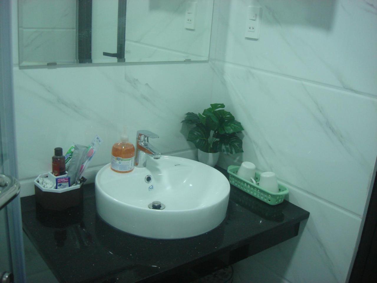 Hotel Lea House Ha Long Exterior foto